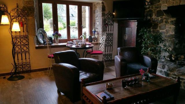 Le Domaine De Saint-Thomin Bed and Breakfast Nostang Εξωτερικό φωτογραφία
